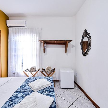 Pousada Da Tina Ubatuba Phòng bức ảnh